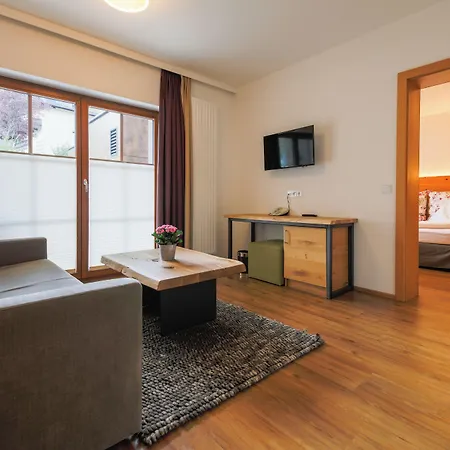 Hotel Stadt Wien 4*